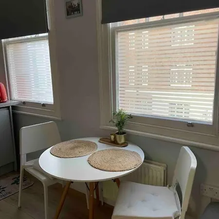 Beautiful And Spacious Flat Лондон Экстерьер фото