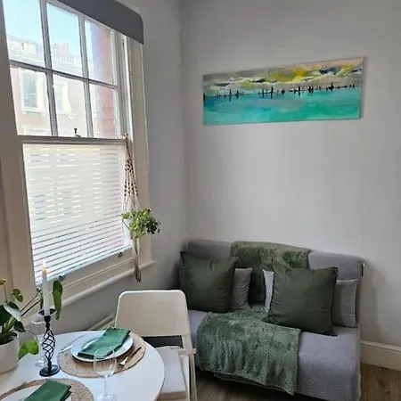 Beautiful And Spacious Flat Лондон Экстерьер фото