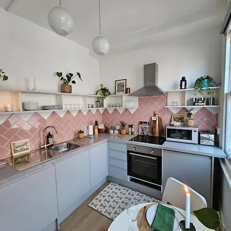 Beautiful And Spacious Flat Лондон Экстерьер фото