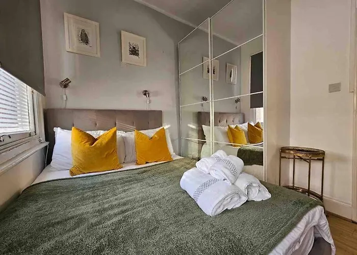 Beautiful And Spacious Flat