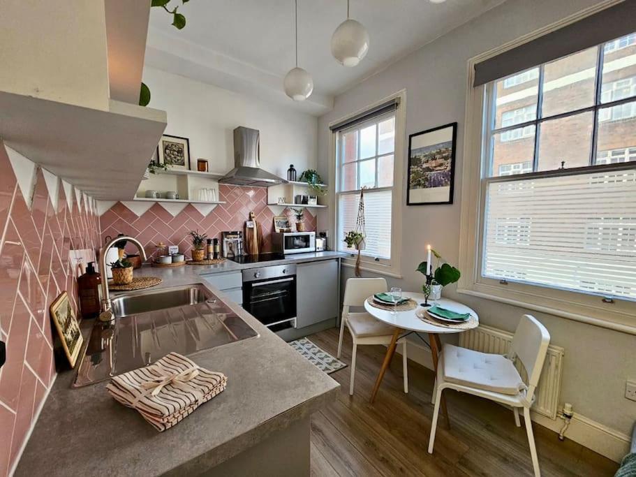Beautiful And Spacious Flat Апартаменты *